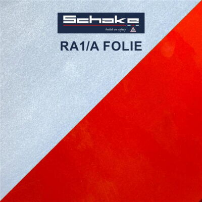 SET #with 20 panel fence #and 21 base plates#on storage and transport traverse