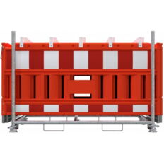 SET#with 20 / 25 panel fence#on stacking pallet